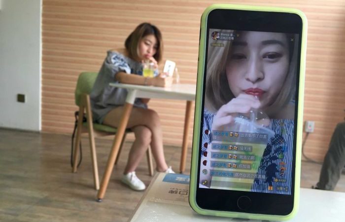 Live Streamers: The YouTubers of China Live Streamers: The YouTubers of China