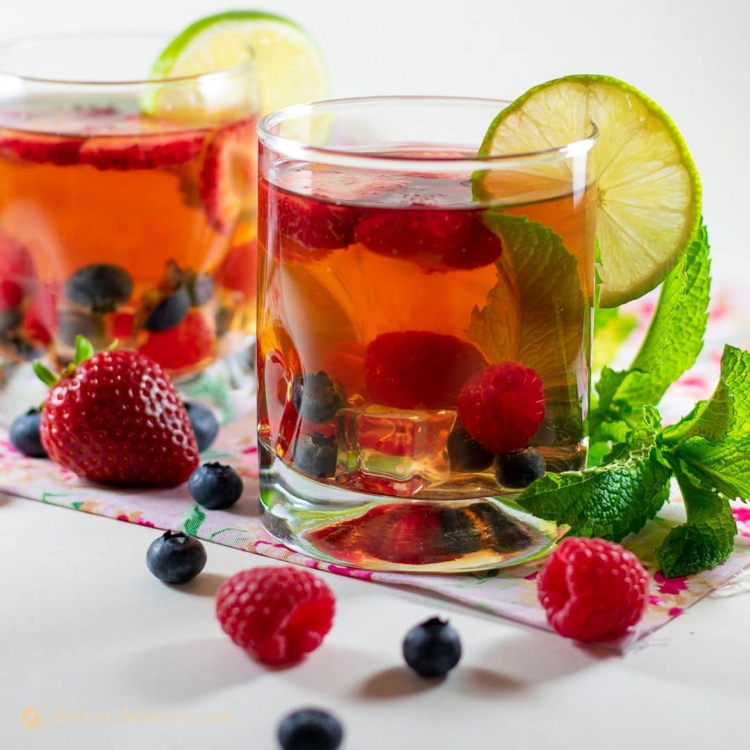 Drink with fruits and mint