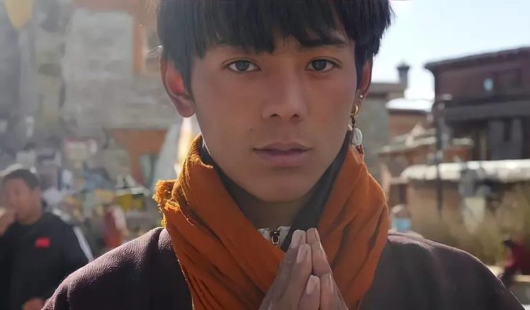 Tenzin: the Viral Tibetan “Horse Prince” Tenzin: the Viral Tibetan “Horse Prince”